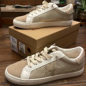 Vintage Havana Constance Sneaker 8.5 Gold Multi